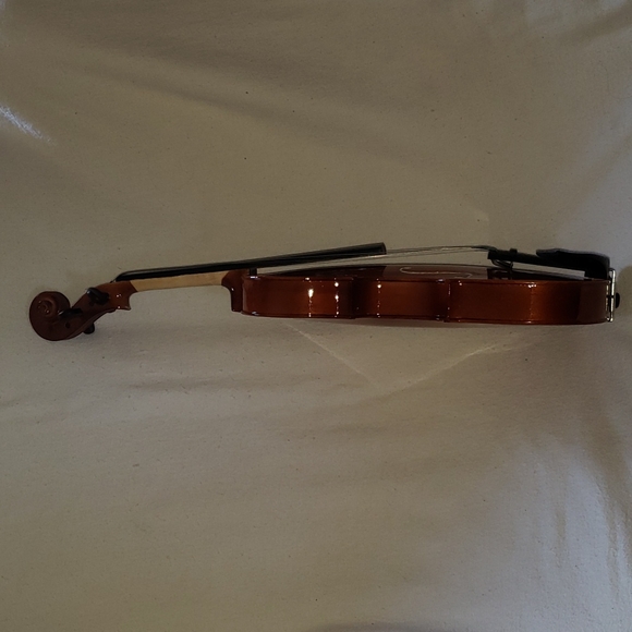 Violin with Bow, Carrying Case & Strap - Picture 6 of 10